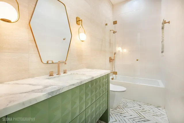 $7,888,000 | 219 Lincoln Drive, Glencoe, IL 60022