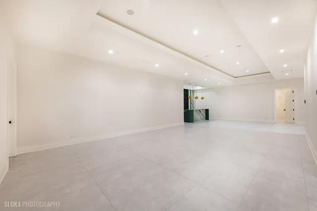 $7,888,000 | 219 Lincoln Drive, Glencoe, IL 60022