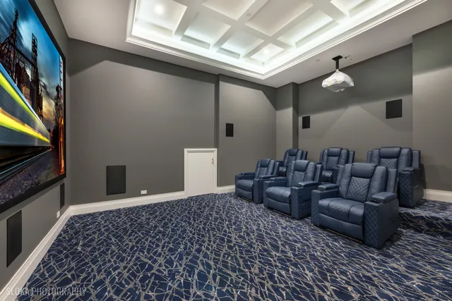 $7,888,000 | 219 Lincoln Drive, Glencoe, IL 60022