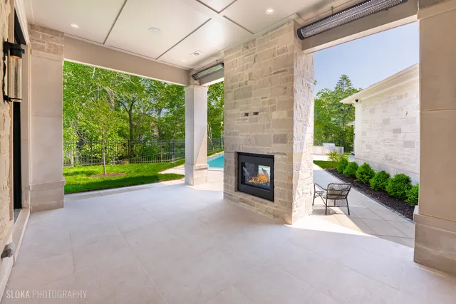 $7,888,000 | 219 Lincoln Drive, Glencoe, IL 60022