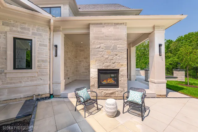 $7,888,000 | 219 Lincoln Drive, Glencoe, IL 60022