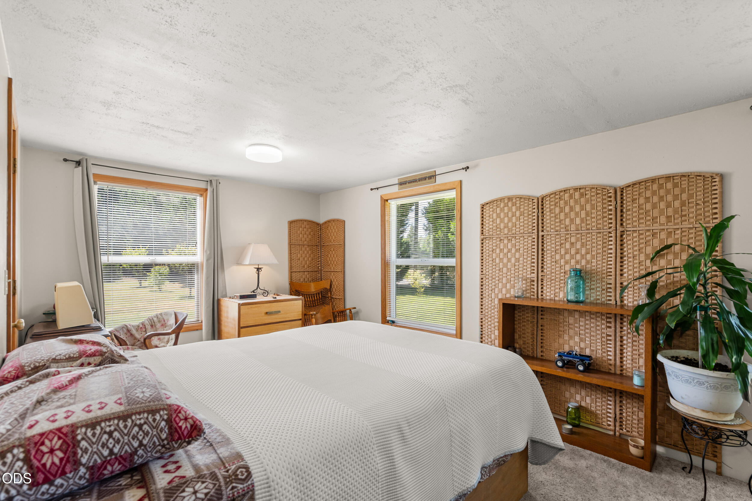 4551 Holland Loop Road Cave Junction, OR 97523 - Photo 12 of 41