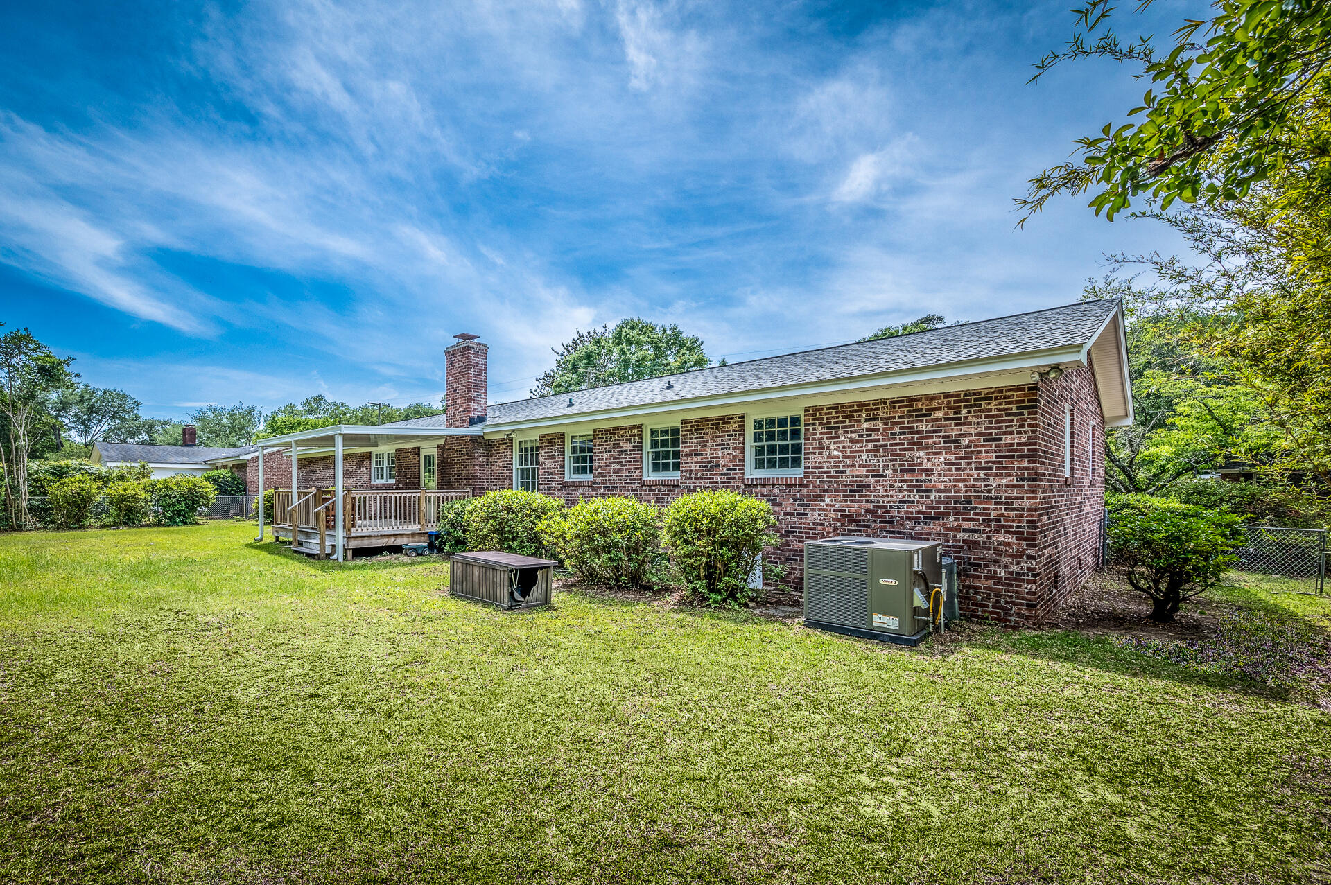 1880 Rugby Lane Charleston, SC 29407 - Photo 29 of 34 Gallery Image 29