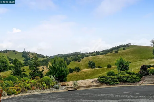 $1,600,000 | 1161 Torrey Pines Place, Clayton, CA 94517