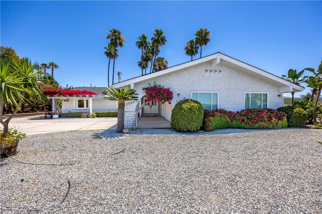 26660 Rim Road Hemet, CA 92544 - Photo 43 of 49 front side yard
