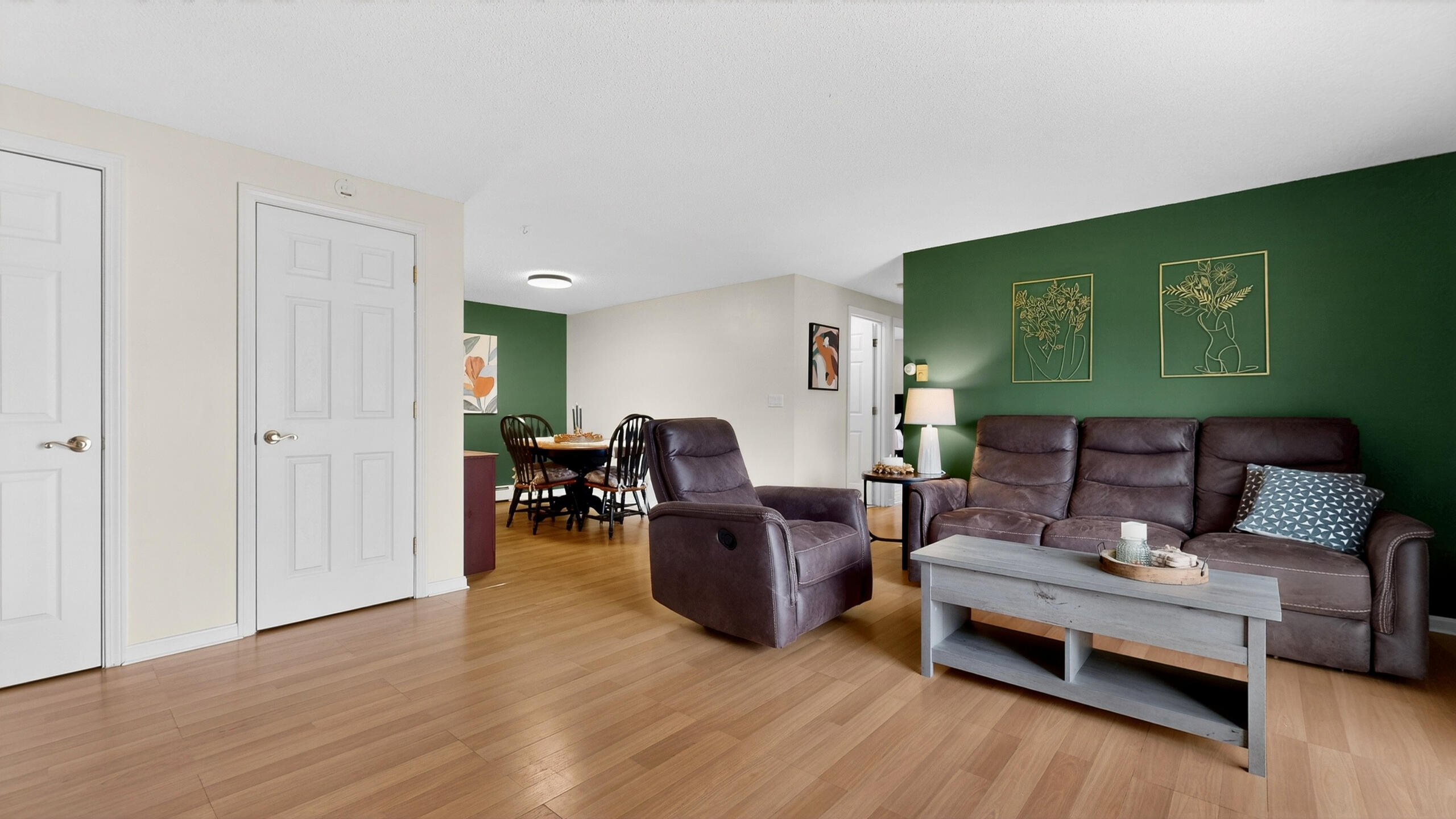 13 Academy Place, Unit 26 Saco, ME 04072 - Photo 1 of 23 Living Room