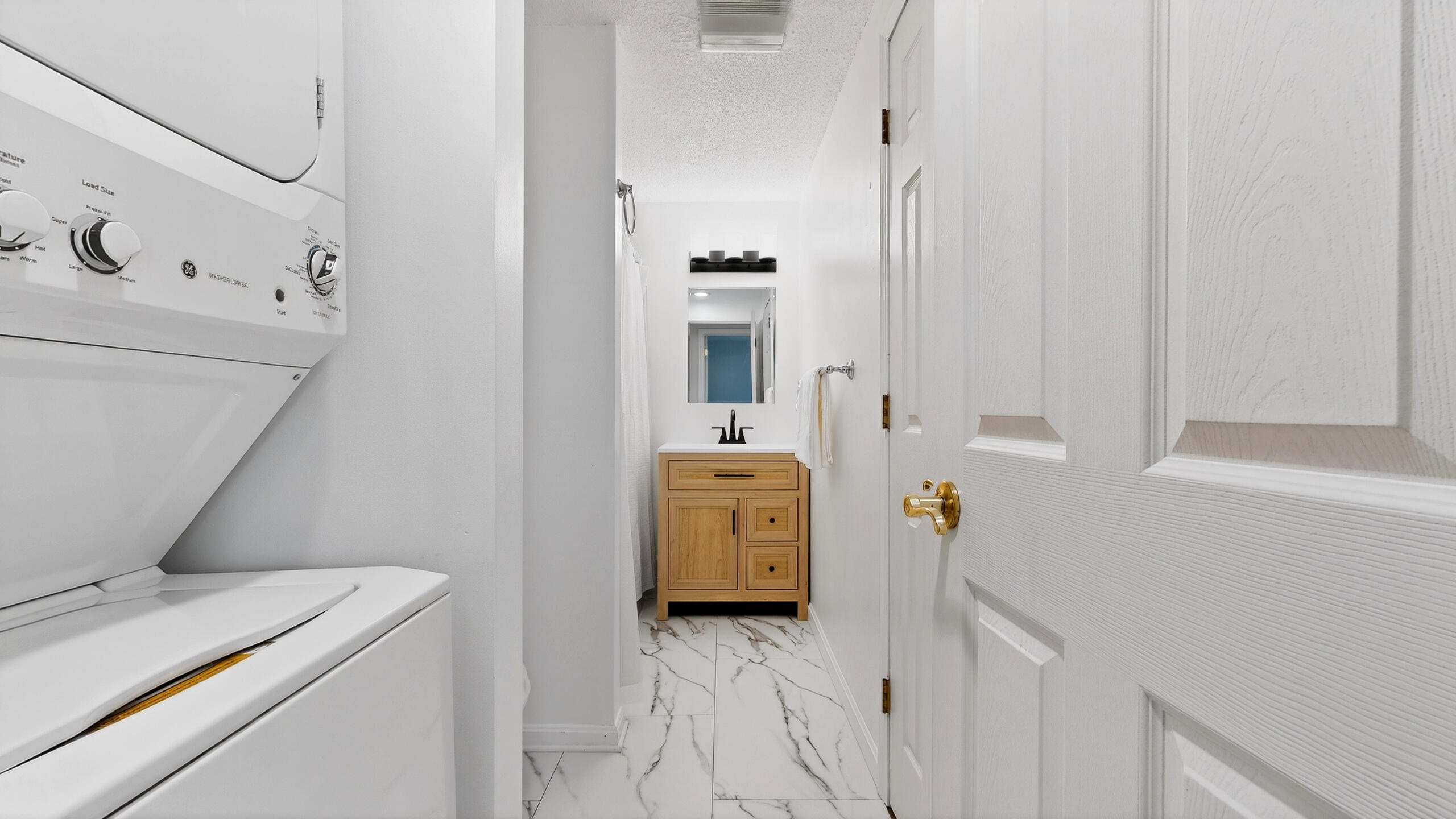 13 Academy Place, Unit 26 Saco, ME 04072 - Photo 14 of 23 Bathroom