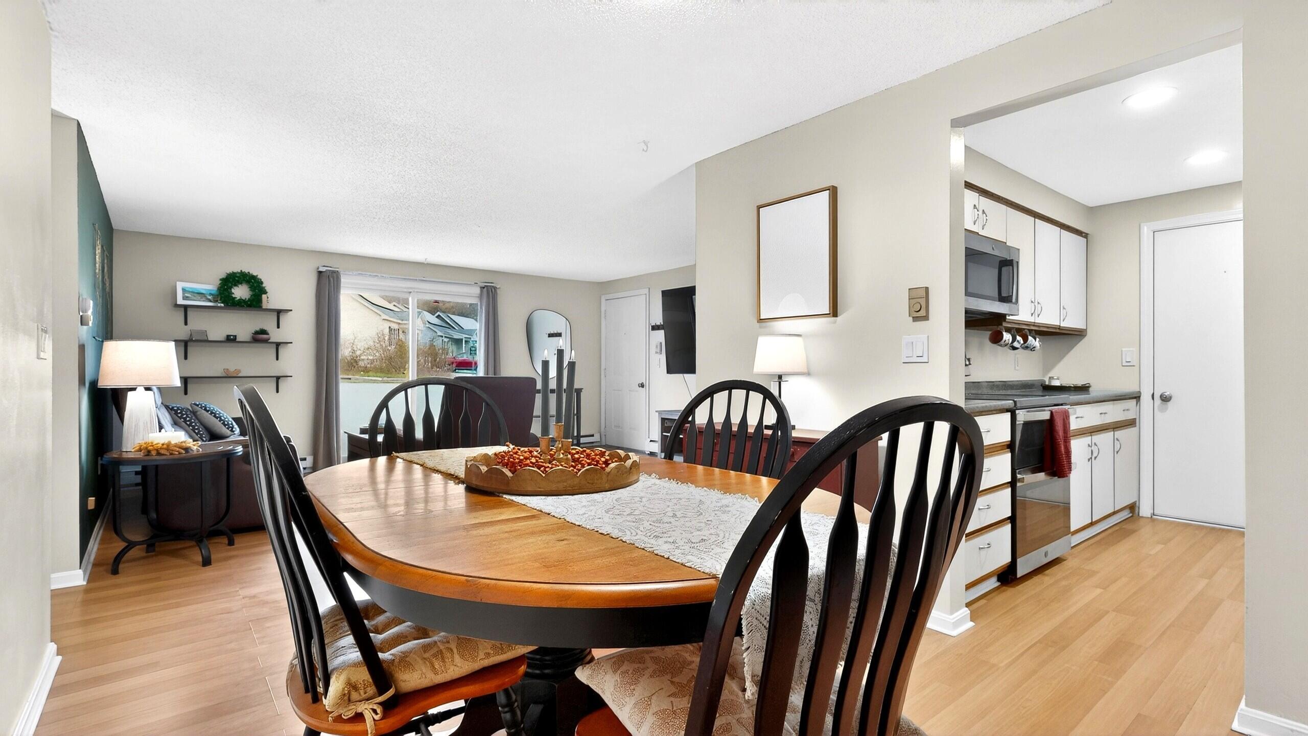 13 Academy Place, Unit 26 Saco, ME 04072 - Photo 6 of 23 Dining Room