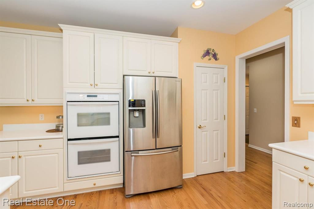 1784 Blue Grass Drive Rochester Hills, MI 48306 - Photo 28 of 72