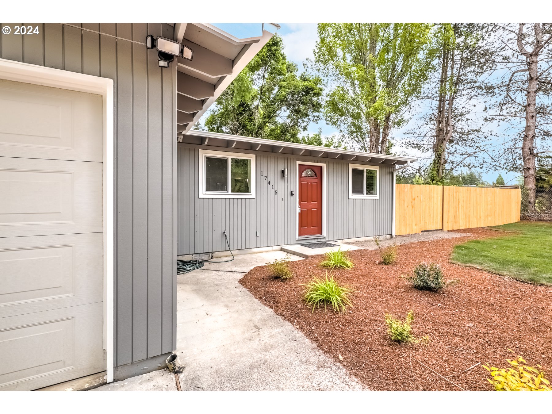 17415 Southwest Augusta Lane Beaverton, OR 97003 - Photo 5 of 29