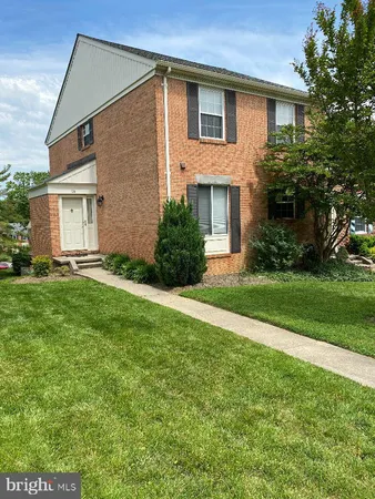 $2,950 | 16 Castlehill Court, Lutherville-Timonium, MD 21093