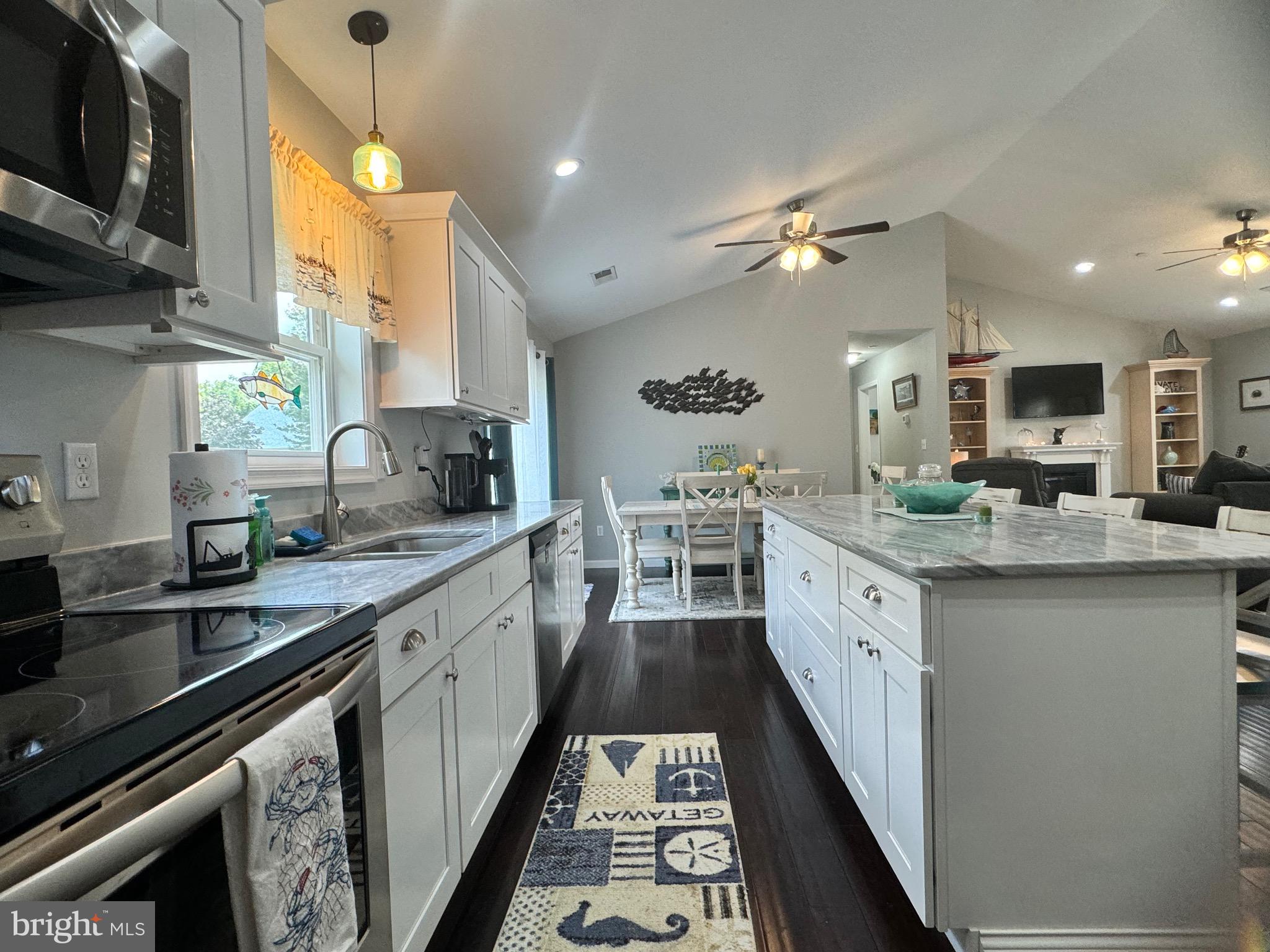 301 West 3rd Street Ridgely, MD 21660 - Photo 7 of 32 Granite Countertops
