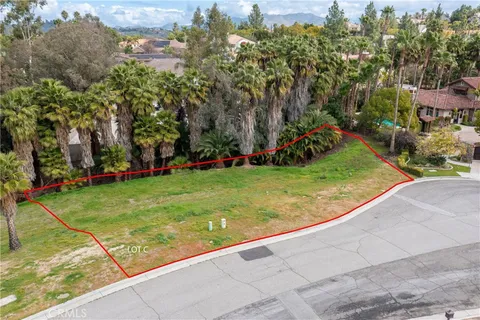 $250,000 | 1383 Ocotillo Drive, Riverside, CA 92506