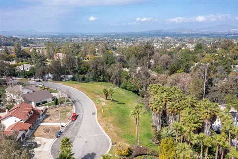 $250,000 | 1383 Ocotillo Drive, Riverside, CA 92506