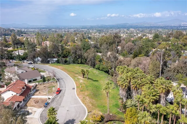 $250,000 | 1383 Ocotillo Drive, Riverside, CA 92506