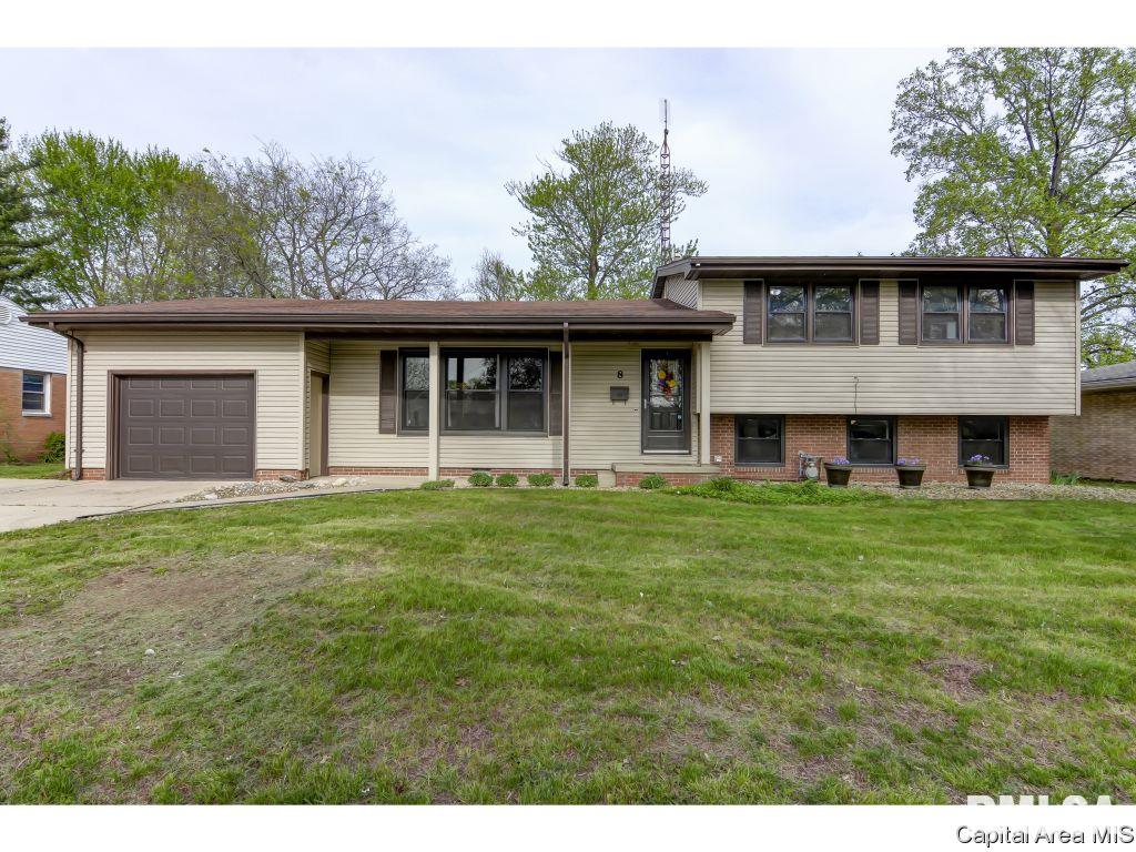 8 Glen Aire Drive Springfield, IL 62703 - Photo 1 of 25