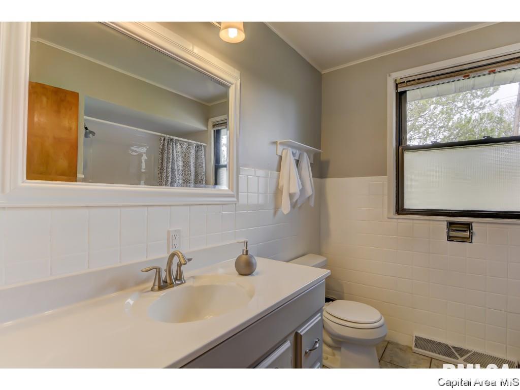 8 Glen Aire Drive Springfield, IL 62703 - Photo 18 of 25