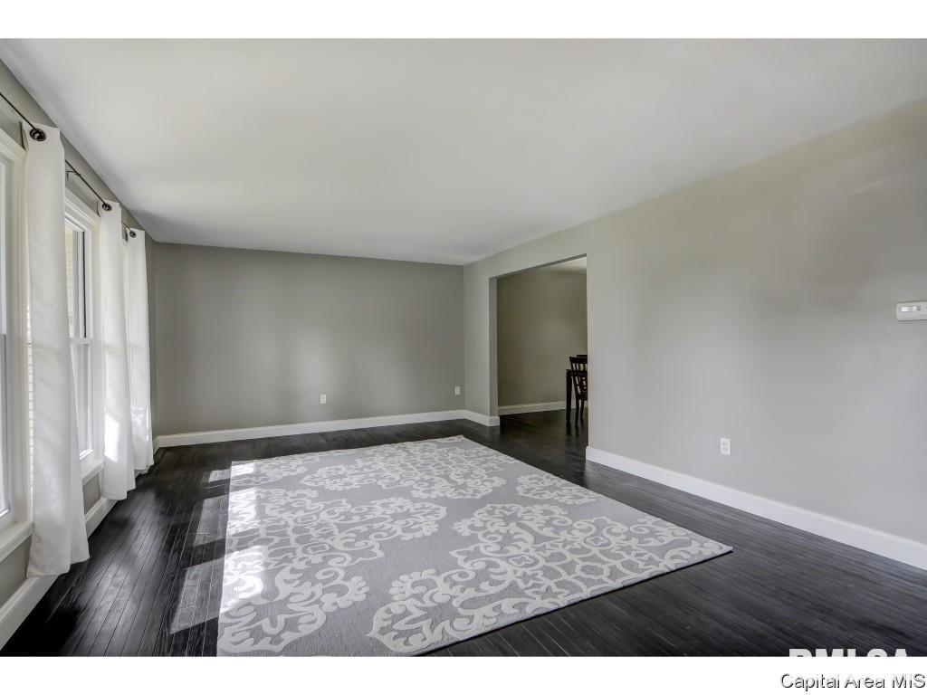 8 Glen Aire Drive Springfield, IL 62703 - Photo 3 of 25