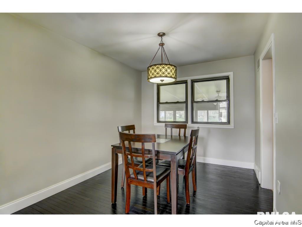 8 Glen Aire Drive Springfield, IL 62703 - Photo 4 of 25