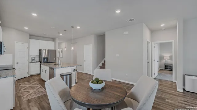 $2,900 | 731 Myrtle Path, New Braunfels, TX 78130