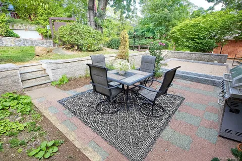 $580,000 | 777 Tuckahoe Road, Unit 4, Yonkers, NY 10710