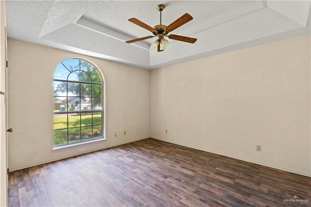 1614 Grovewood Road Mission, TX 78573 - Photo 8 of 19