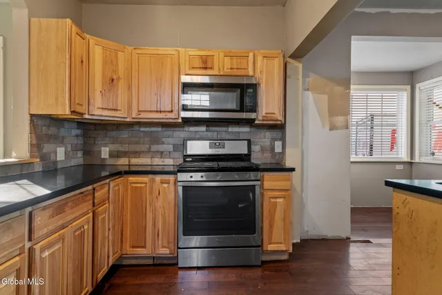 $139,900 | 8 Glebe Street, Johnstown, NY 12095