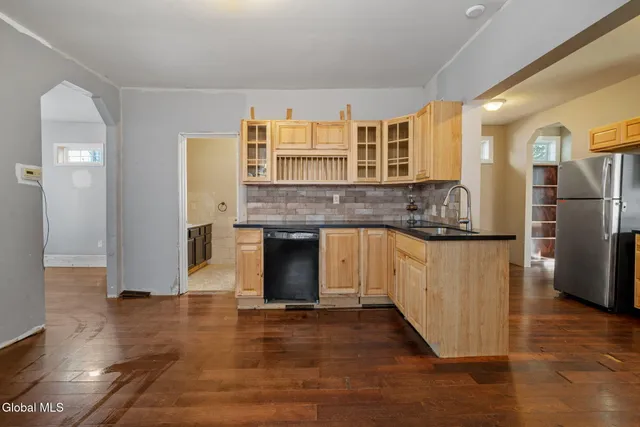 $139,900 | 8 Glebe Street, Johnstown, NY 12095