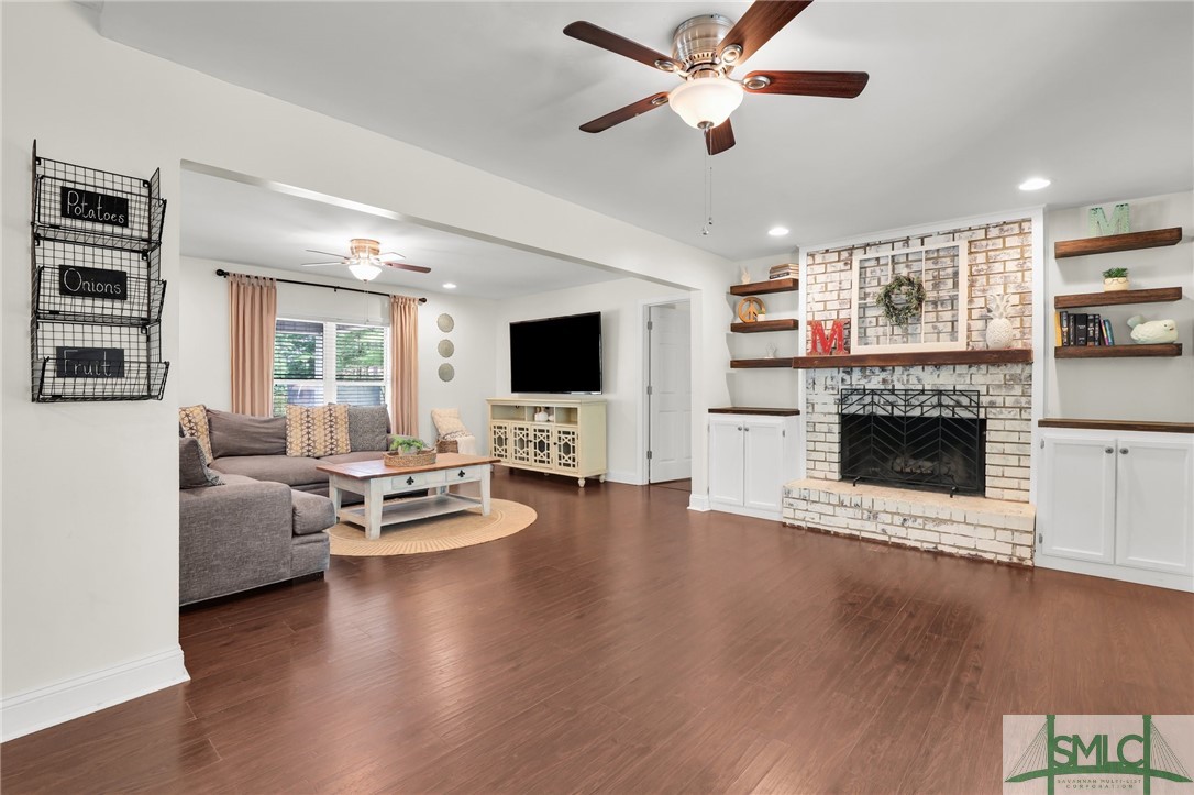 426 Shellie Helmey Road Guyton, GA 31312 - Photo 12 of 41 Fireplace