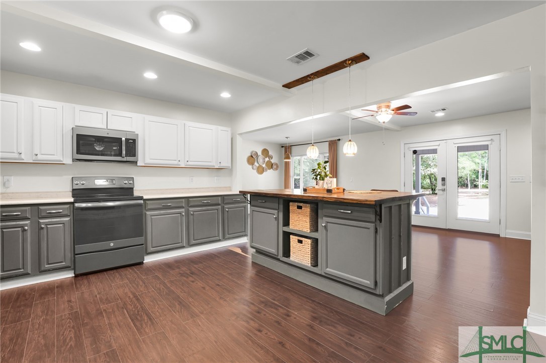 426 Shellie Helmey Road Guyton, GA 31312 - Photo 15 of 41 Island