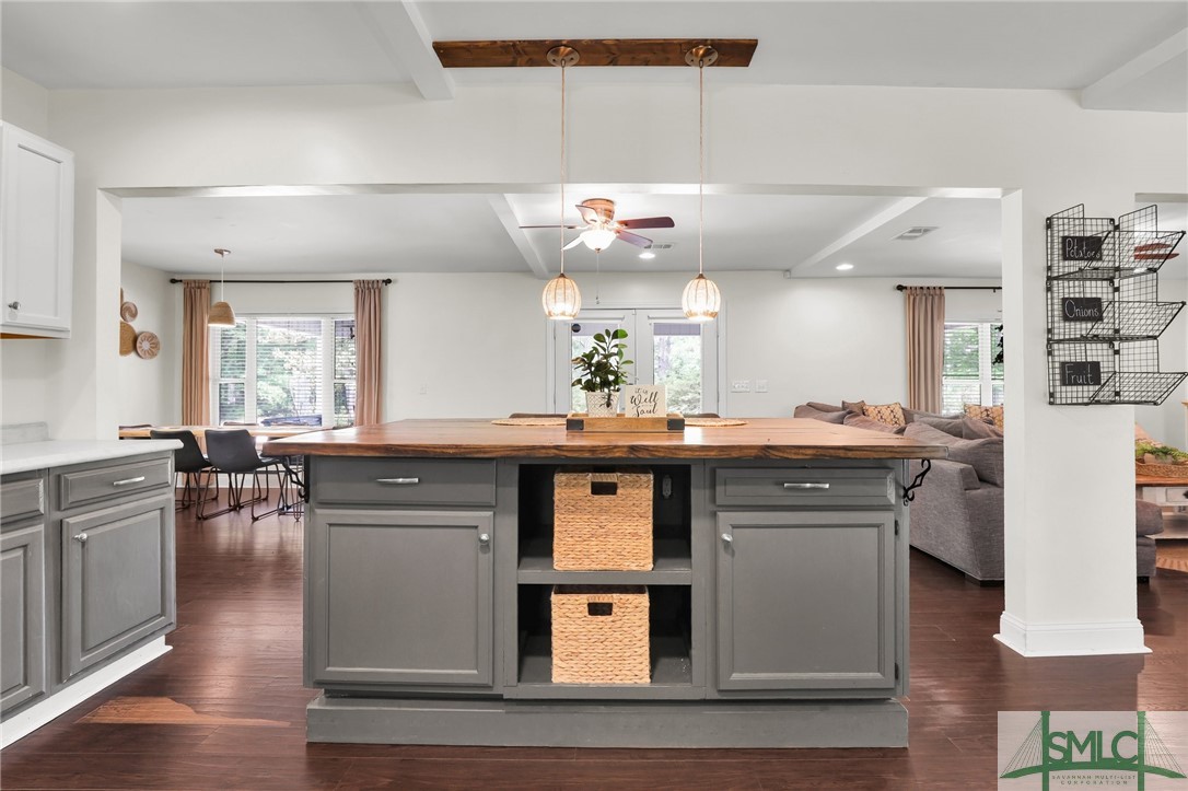 426 Shellie Helmey Road Guyton, GA 31312 - Photo 19 of 41 Eat-in Island