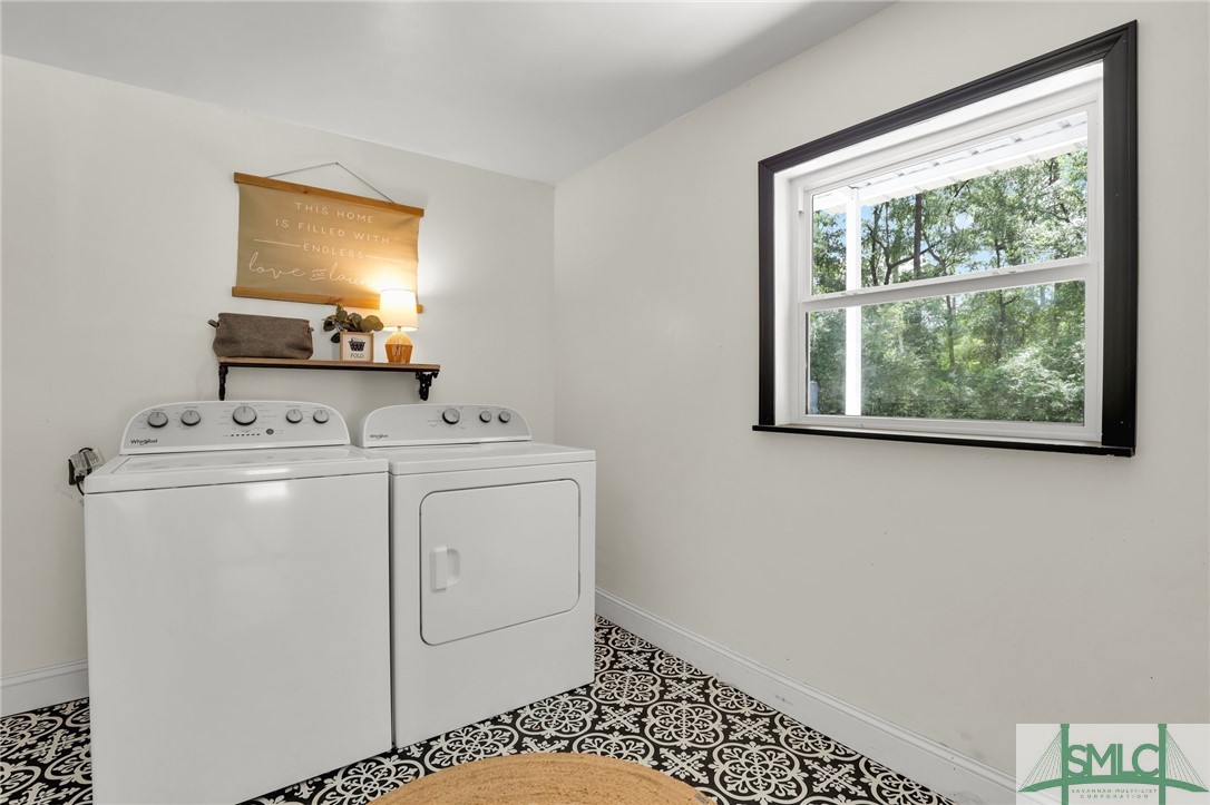 426 Shellie Helmey Road Guyton, GA 31312 - Photo 33 of 41 Laundry Room
