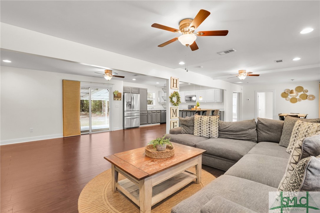 426 Shellie Helmey Road Guyton, GA 31312 - Photo 6 of 41 From Living