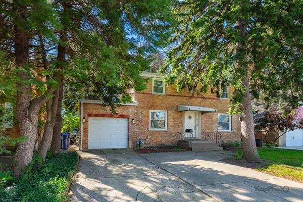 $2,750 | 1335 Briar Court, Des Plaines, IL 60018