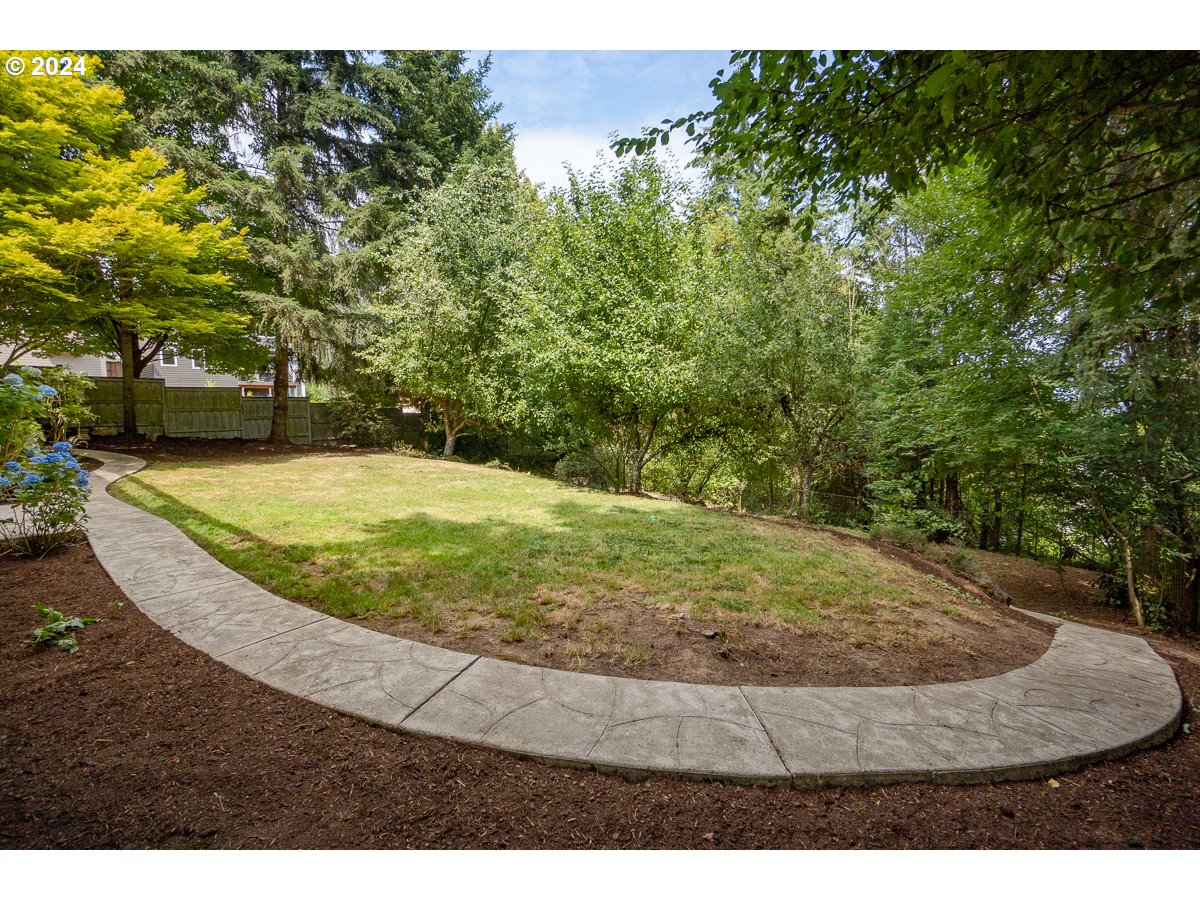 8566 Southwest Ravine Drive Beaverton, OR 97007 - Photo 42 of 46 Gallery Image 42