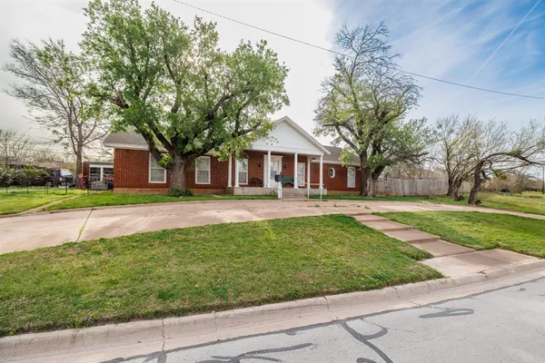 $400,000 | 933 Washington Boulevard, Abilene, TX 79601