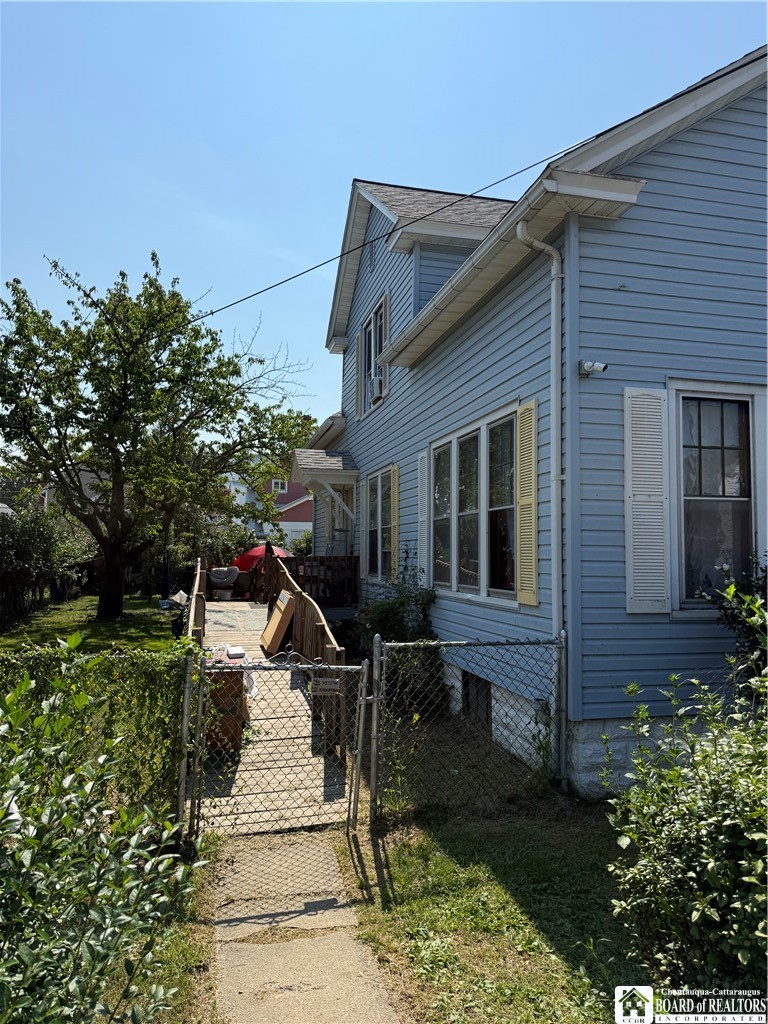 51 Ruggles Street Dunkirk, NY 14048 - Photo 3 of 32 Gallery Image 3