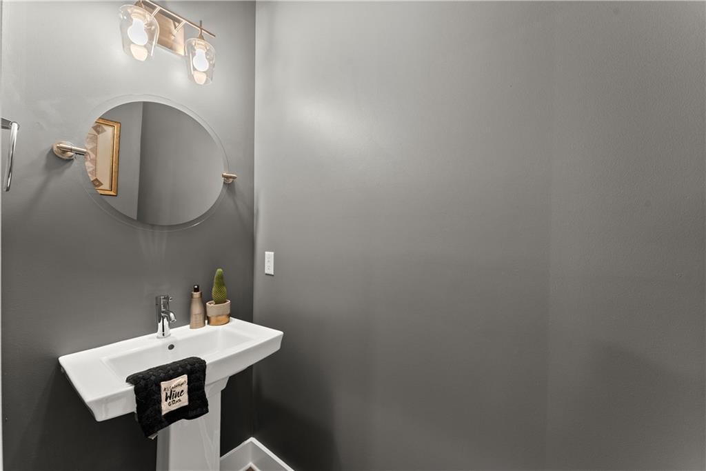53 Moda Lane Atlanta, GA 30307 - Photo 11 of 44