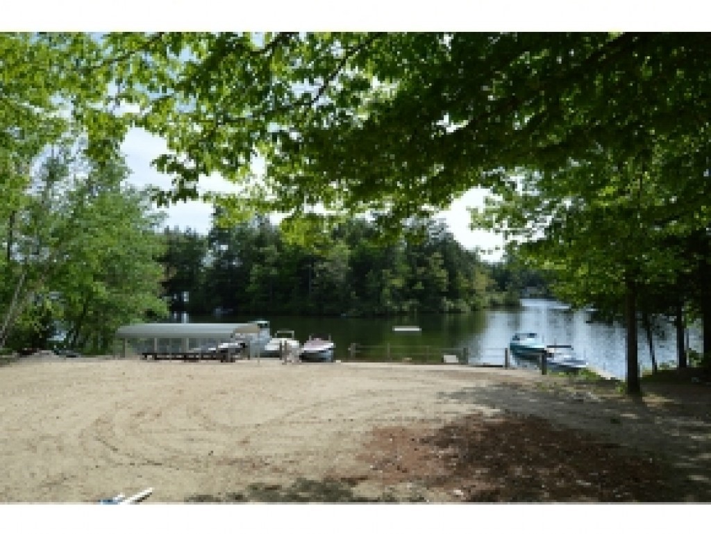 22 Rays Way Moultonborough, NH 03254 - Photo 12 of 29 Gallery Image 12