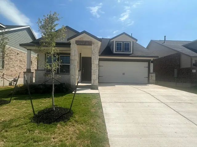 $1,995 | 453 Alamito Avenue, Kyle, TX 78640