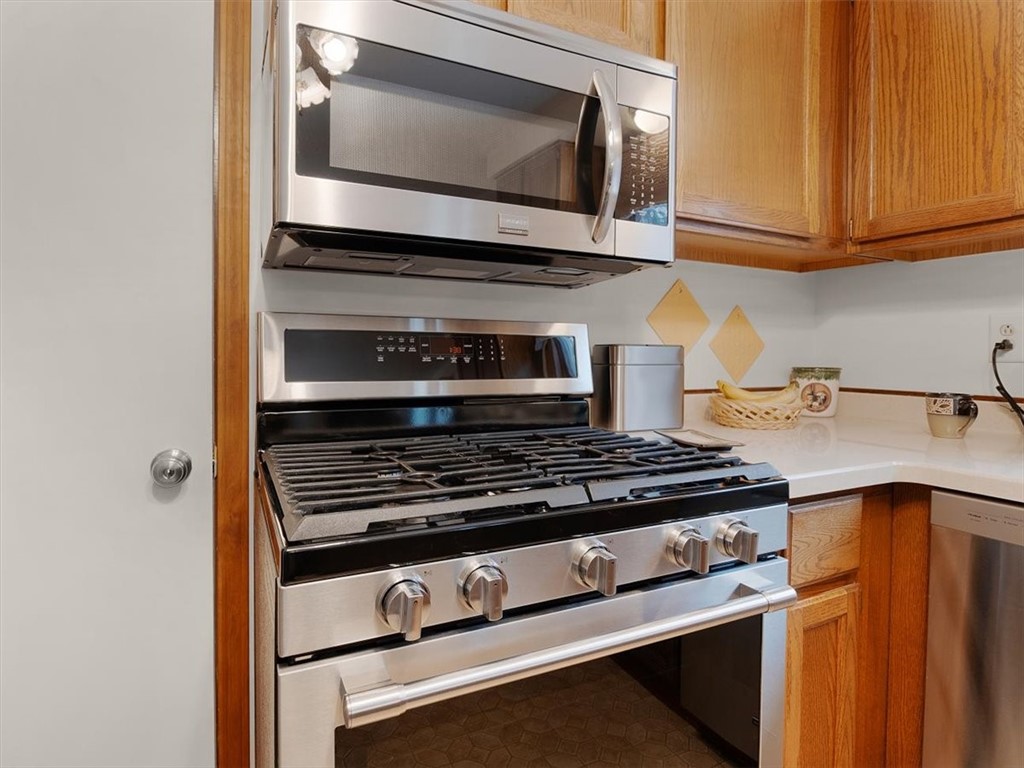 6855 Furnace Road Ontario, NY 14519 - Photo 13 of 50