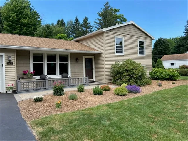 $299,900 | 6855 Furnace Road, Ontario, NY 14519