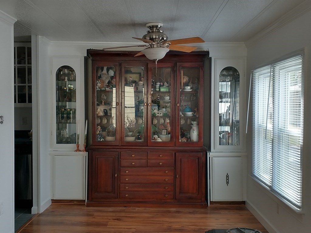 99 Holly Road Taunton, MA 02780 - Photo 16 of 33 Gallery Image 16