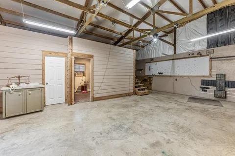$625,000 | 325 Planter Pointe Drive, Normangee, TX 77871
