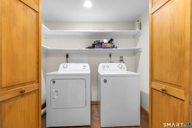 $335,000 | 18 Chapel Street, Unit D, Milford, CT 06460