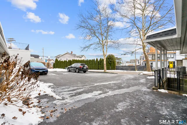 $335,000 | 18 Chapel Street, Unit D, Milford, CT 06460