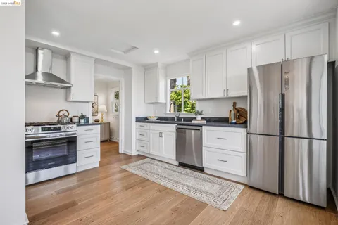 $1,499,000 | 708 Grizzly Peak Boulevard, Berkeley, CA 94708