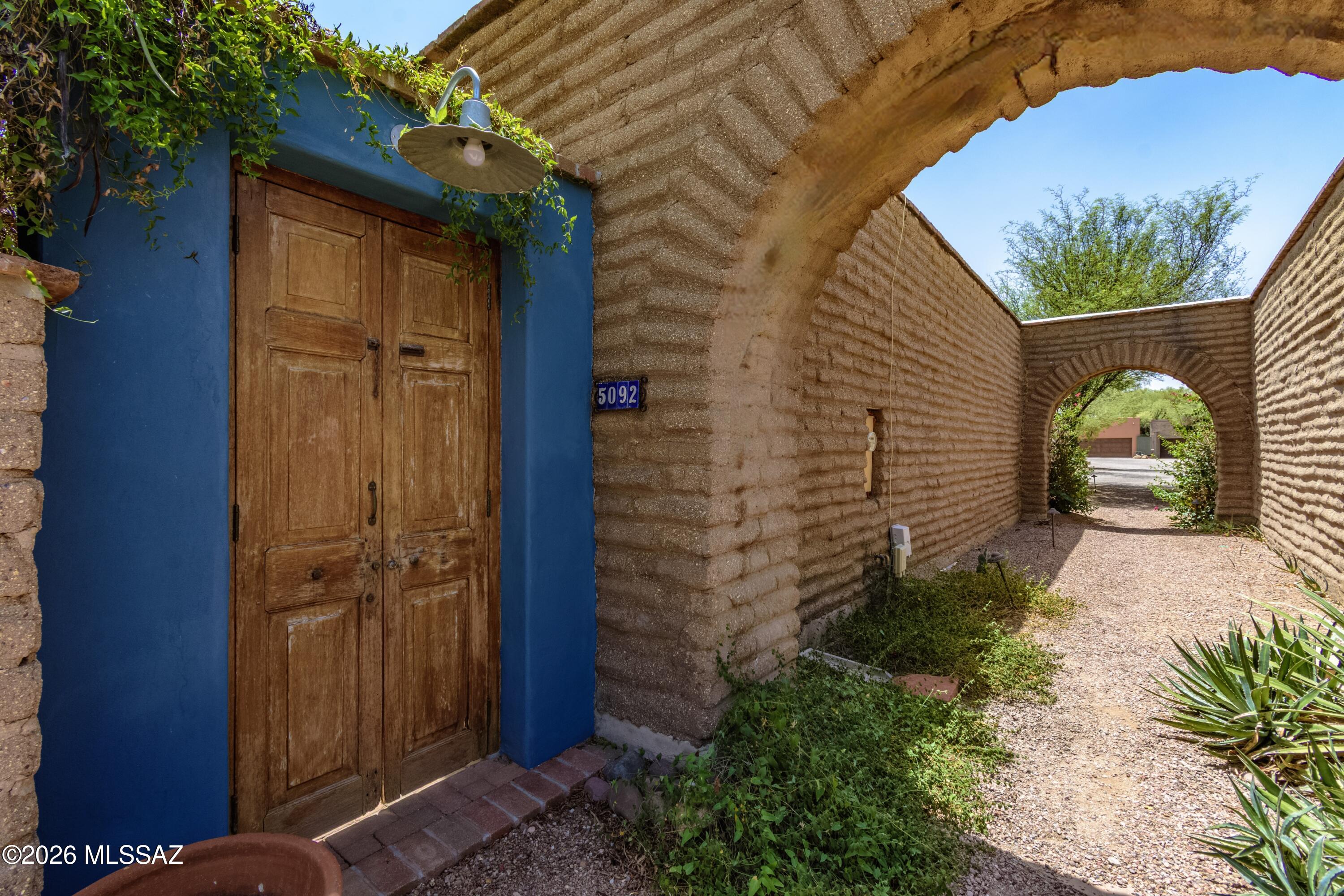 5092 East Fort Lowell Road Tucson, AZ 85712 - Photo 30 of 37 Pathway Within Subdivision