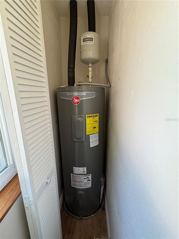 2110 Northwest 100th Street Ocala, FL 34475 - Photo 42 of 44 a view of washer and dryer