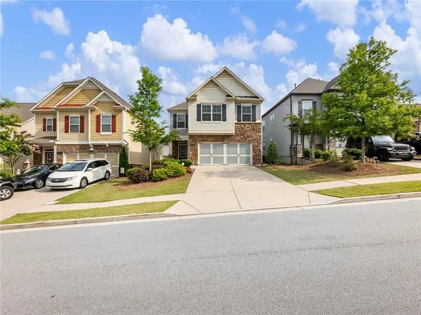 $2,600 | 6614 Trailblazer Road, Flowery Branch, GA 30542